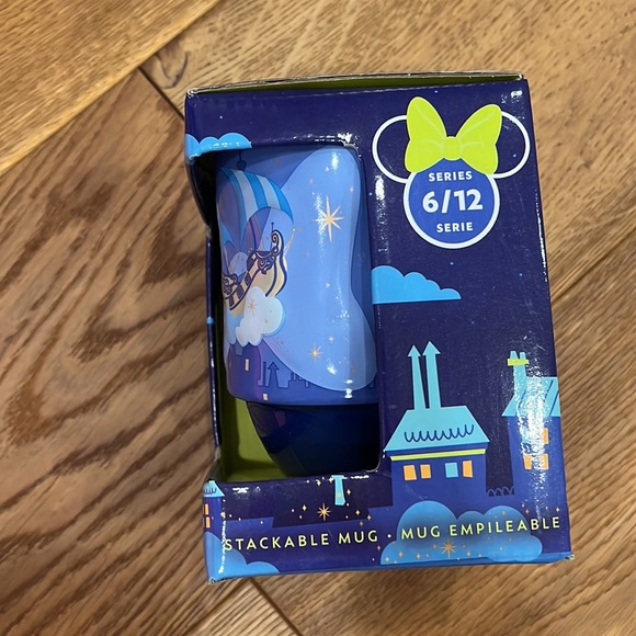 New and in box disney minnie mouse main attraction limited edition mug - Picture 3 of 5